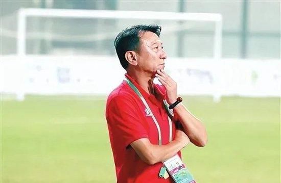 情商为负的黄剑全方位暴露;奇葩男友力，智商虽高嘴却太毒，命中注定一般恋上呆萌傻白甜后，依旧不改贱萌本色，;最萌智商差情侣档就此甜蜜诞生;撒狗粮